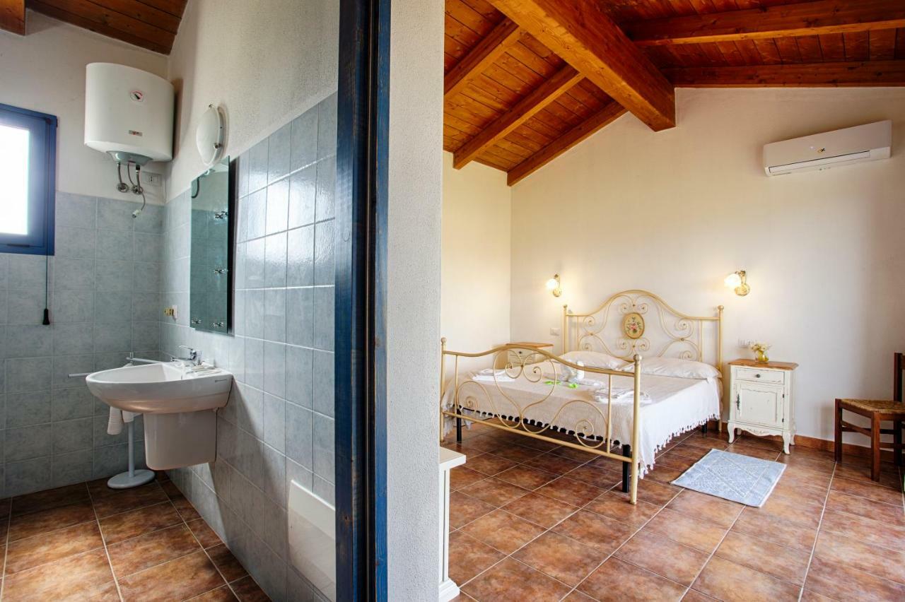Agriturismo Mieleamaro Βίλα Όλμπια Εξωτερικό φωτογραφία